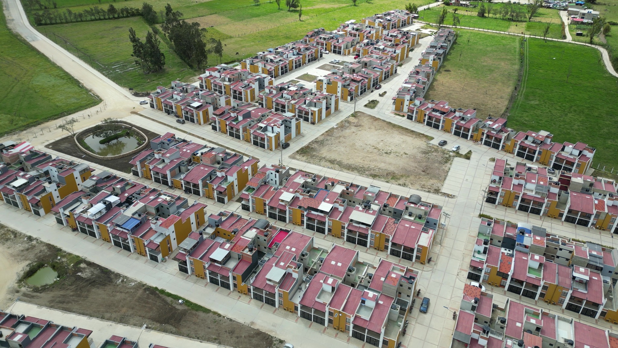 Fotografía aérea del Conjunto Residencial Guanzá